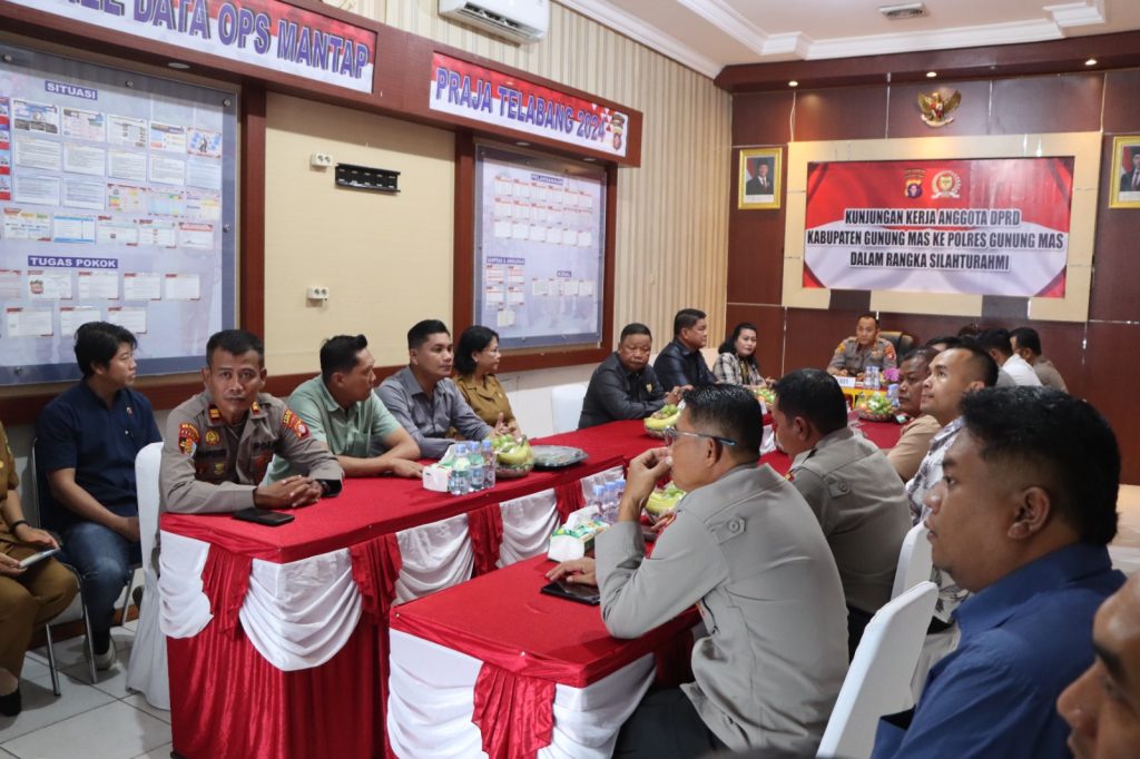 KUNJUNGAN KOMISI I DPRD