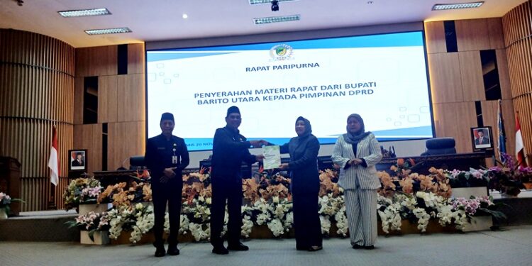 Penyerahan-Materi-Bupati--750x375