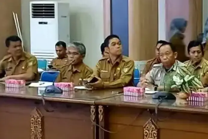 Screenshot_20251014_120534_Opera-Mini