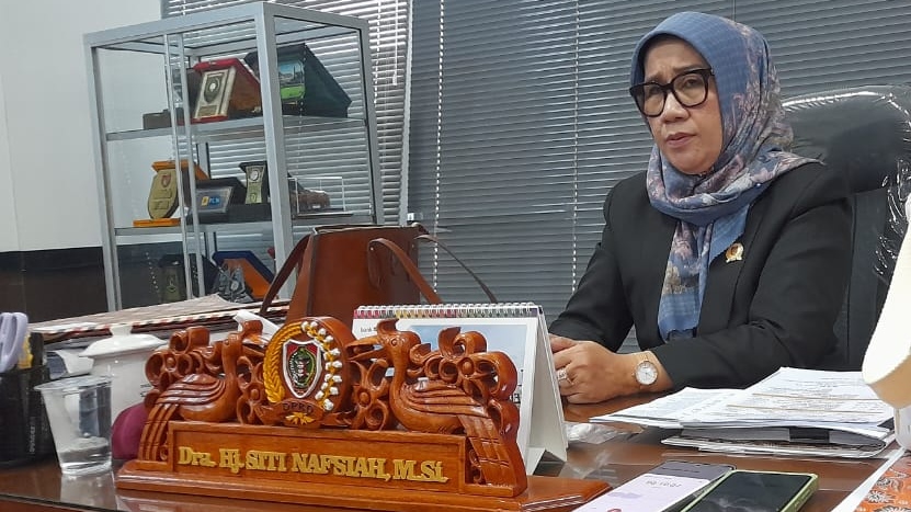 DPRD Kalteng__Siti Nafsiah 5